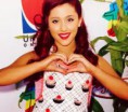 /album/ari-3/ari-with-heart-jpg/